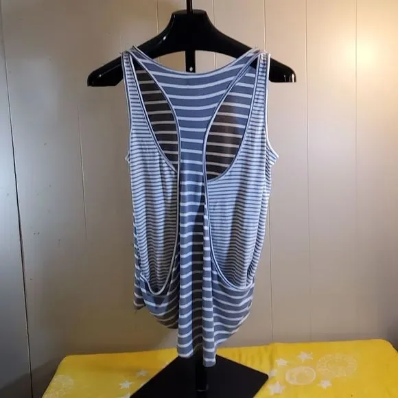 Maurices Slouch Fit Tank - Picture 5 of 8